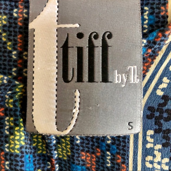 Tiff by tt Silk Blouse - Picture 4 of 5